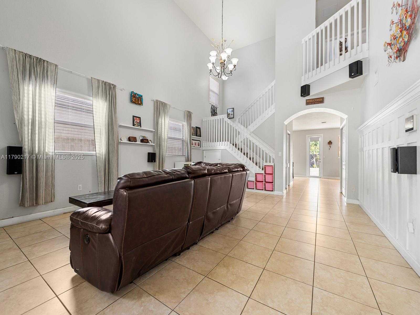 Small Image of 2873 NORTH EAST 1ST DR, Homestead Number 5