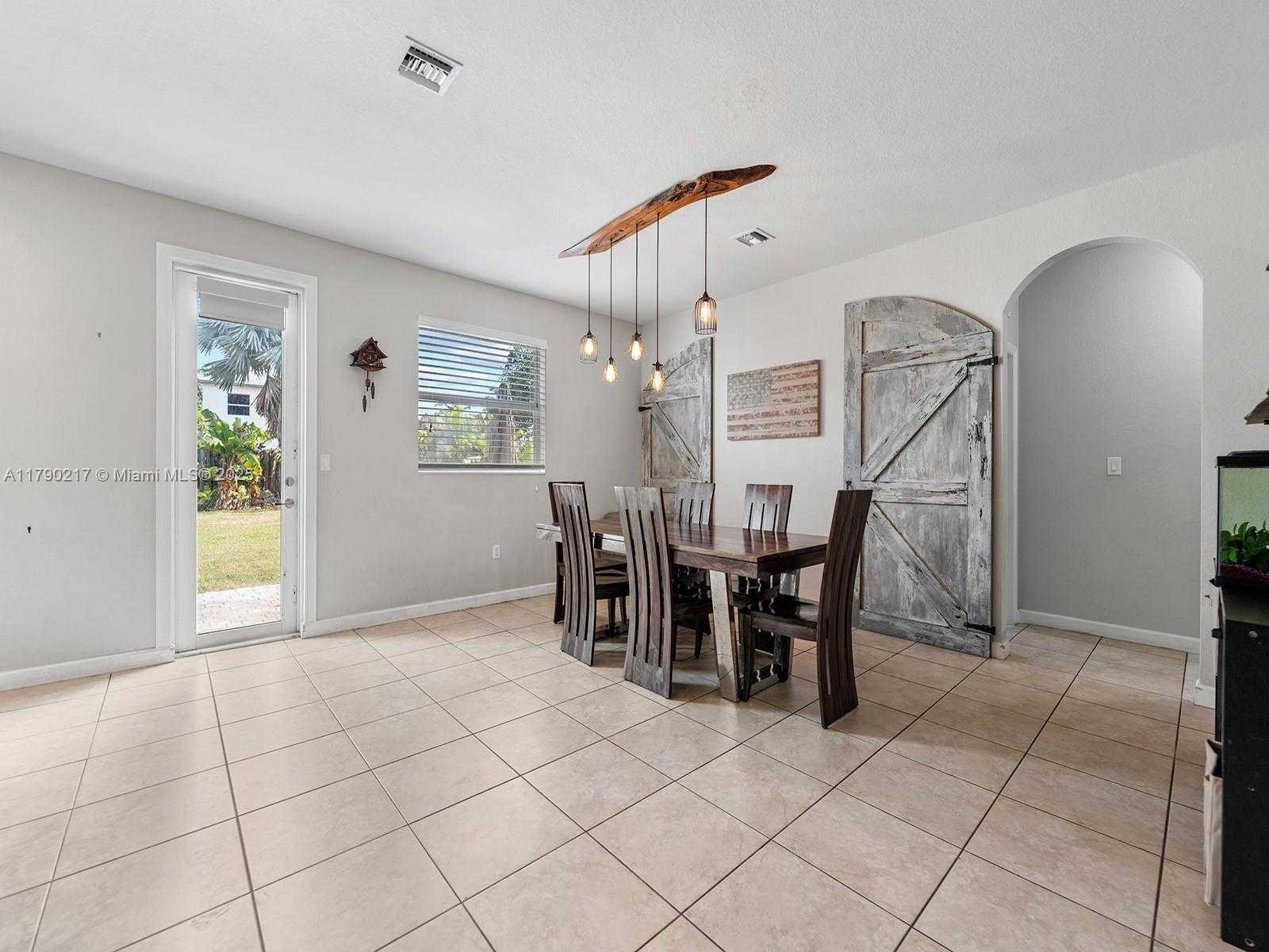 Small Image of 2873 NORTH EAST 1ST DR, Homestead Number 8