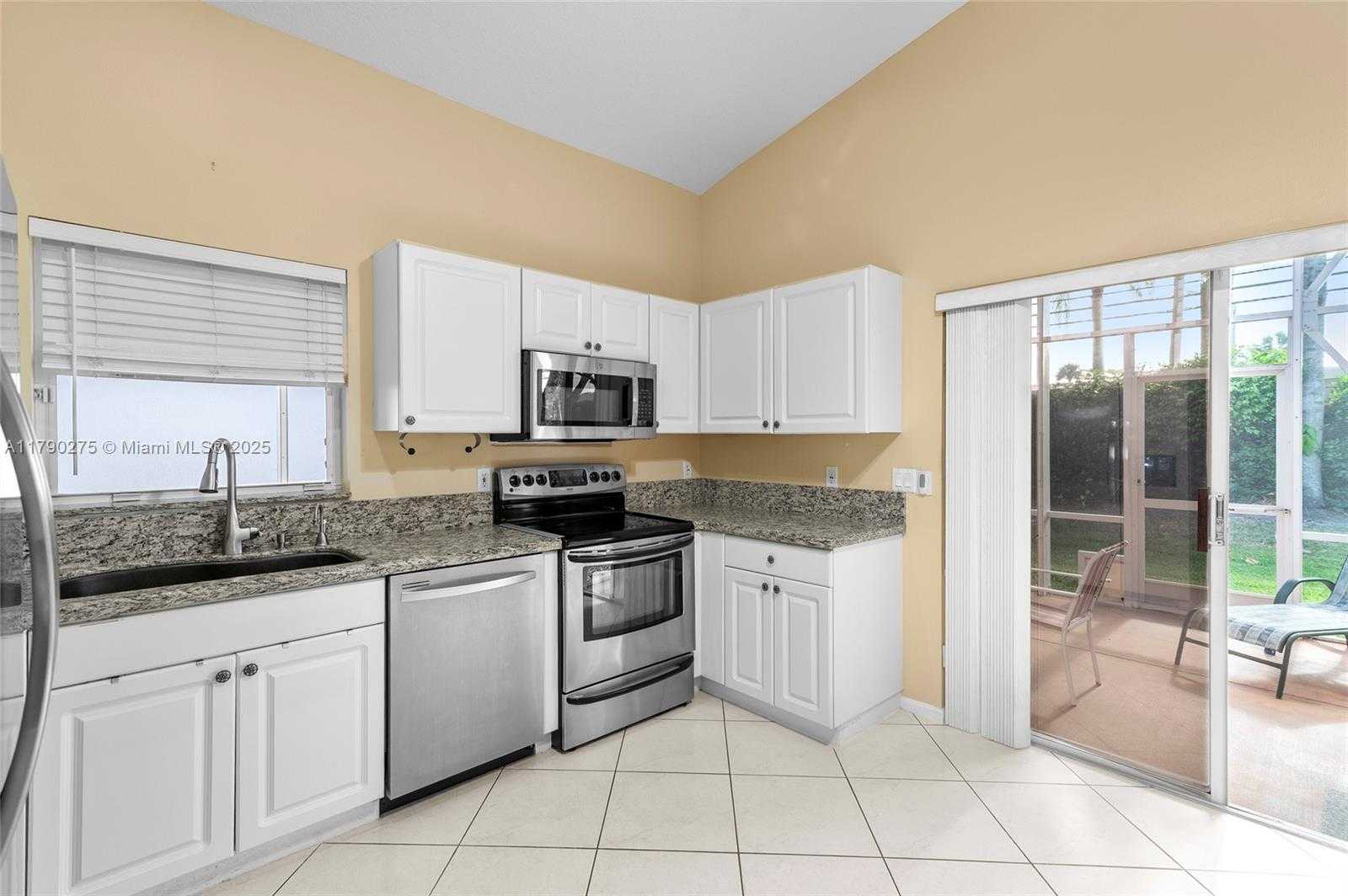 Small Image of 11954 ROSETREE TER, Boynton Beach Number 13