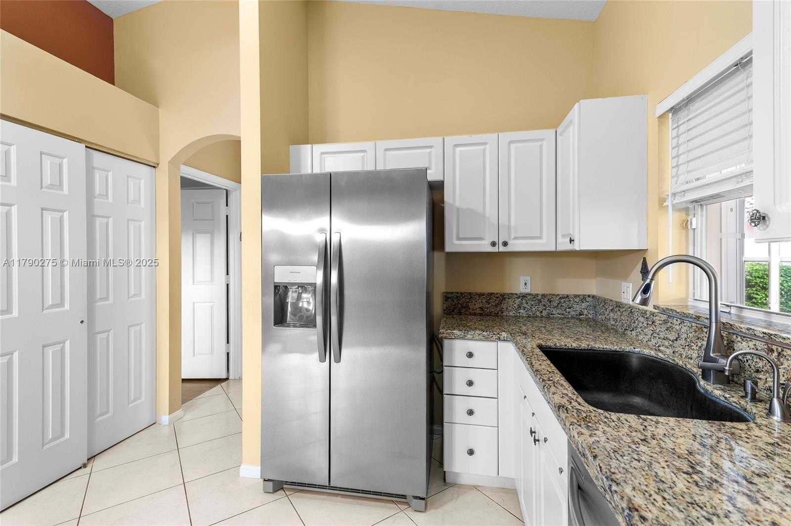 Small Image of 11954 ROSETREE TER, Boynton Beach Number 15
