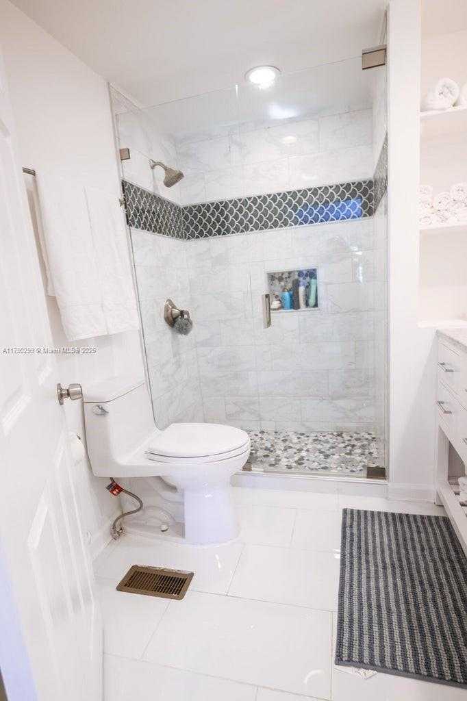 Small Image of 212 BUTTONWOOD LN, Key Largo Number 15