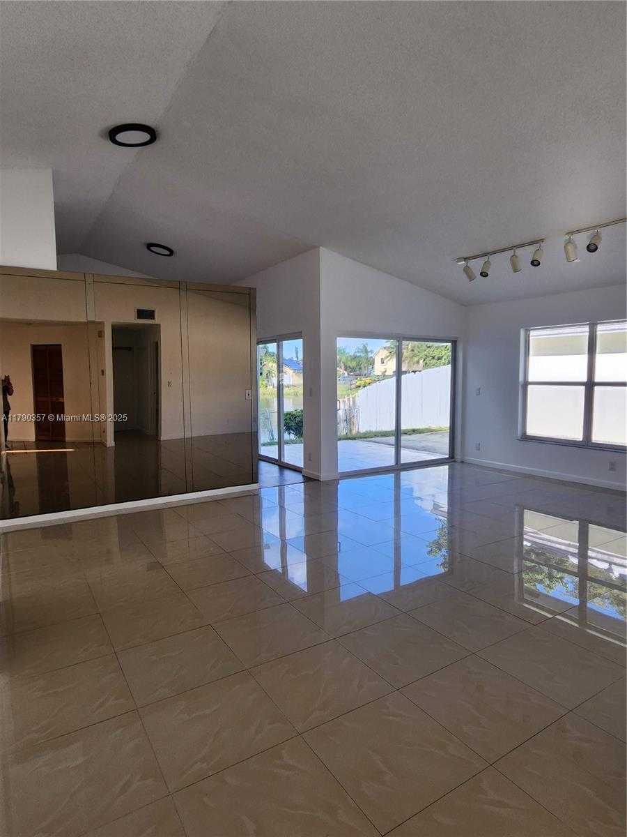 Small Image of 9711 SOUTH WEST 57TH ST, Cooper City Number 3