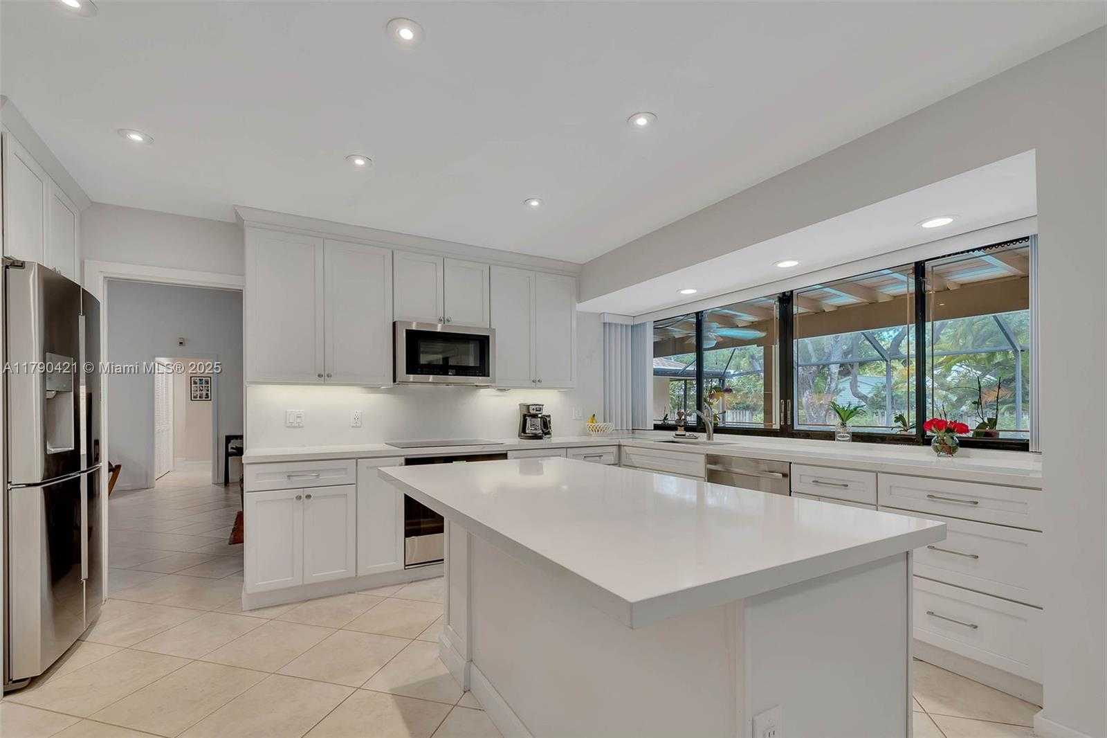 Small Image of 16745 SOUTH WEST 74TH CT, Palmetto Bay Number 11