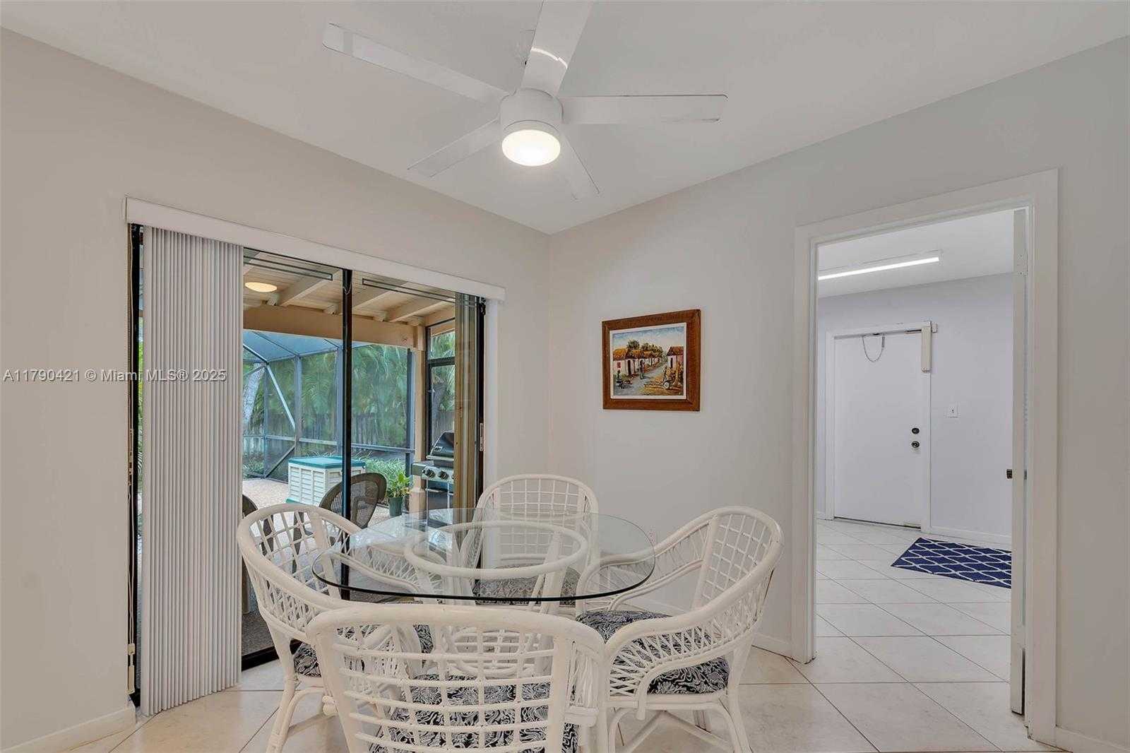 Small Image of 16745 SOUTH WEST 74TH CT, Palmetto Bay Number 15
