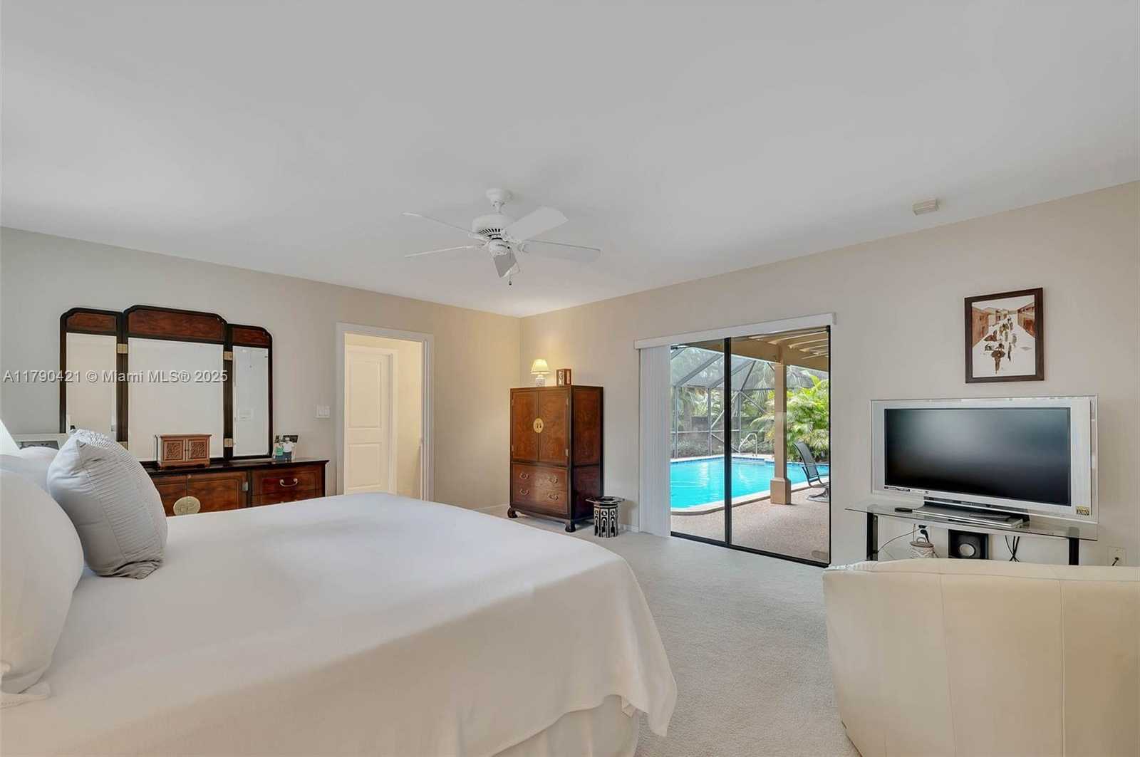 Small Image of 16745 SOUTH WEST 74TH CT, Palmetto Bay Number 18