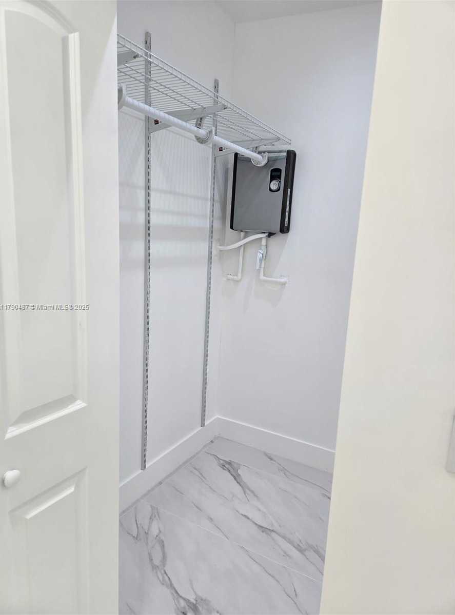 Small Image of 987 NORTH EAST 145TH ST, North Miami Number 42