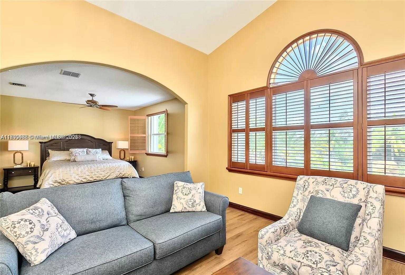 Small Image of 780 SOUTH WEST 167TH AVE, Pembroke Pines Number 21