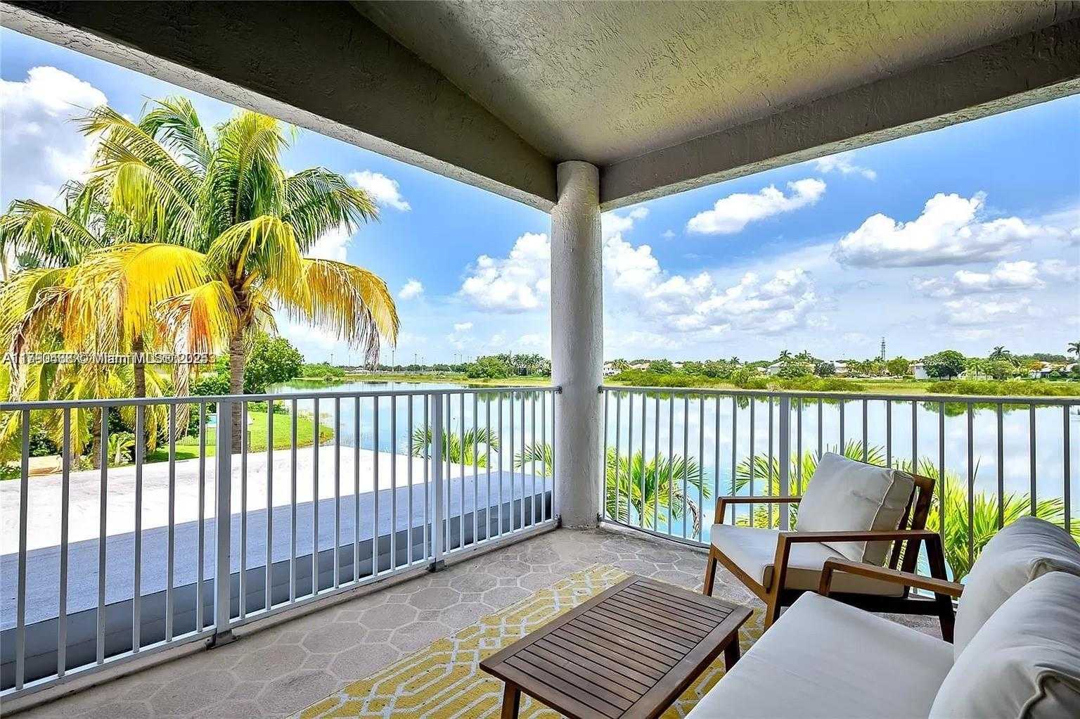 Small Image of 780 SOUTH WEST 167TH AVE, Pembroke Pines Number 23