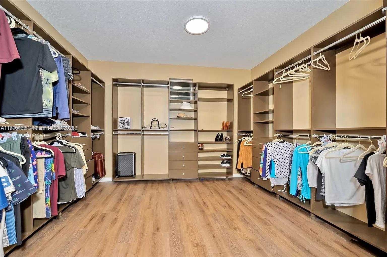 Small Image of 780 SOUTH WEST 167TH AVE, Pembroke Pines Number 25