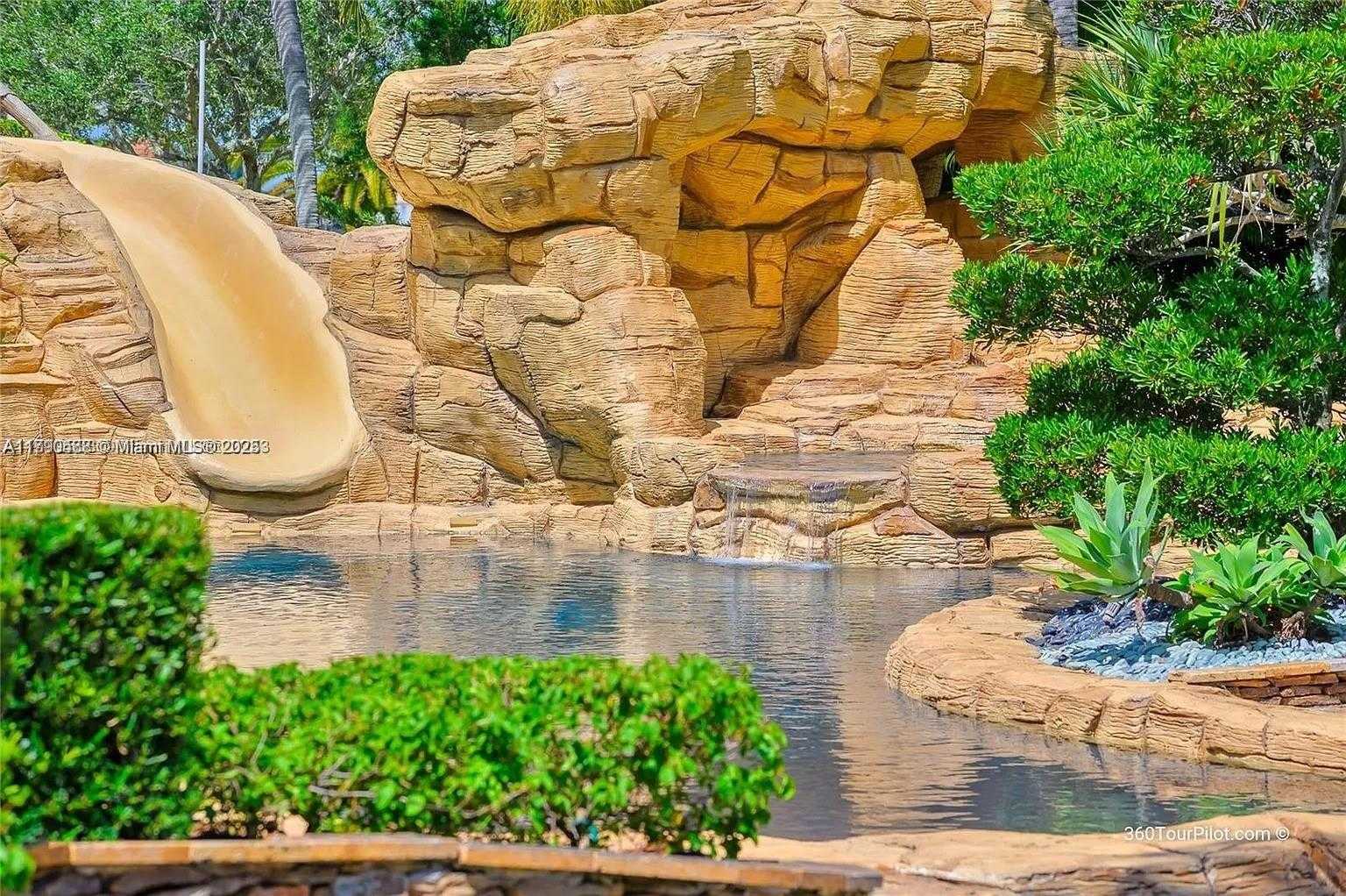 Small Image of 780 SOUTH WEST 167TH AVE, Pembroke Pines Number 32