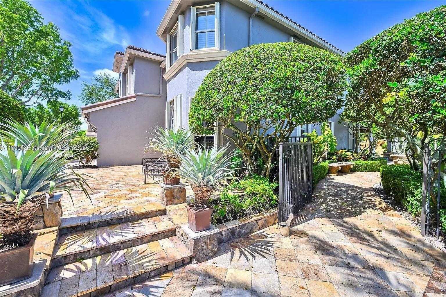 Small Image of 780 SOUTH WEST 167TH AVE, Pembroke Pines Number 41