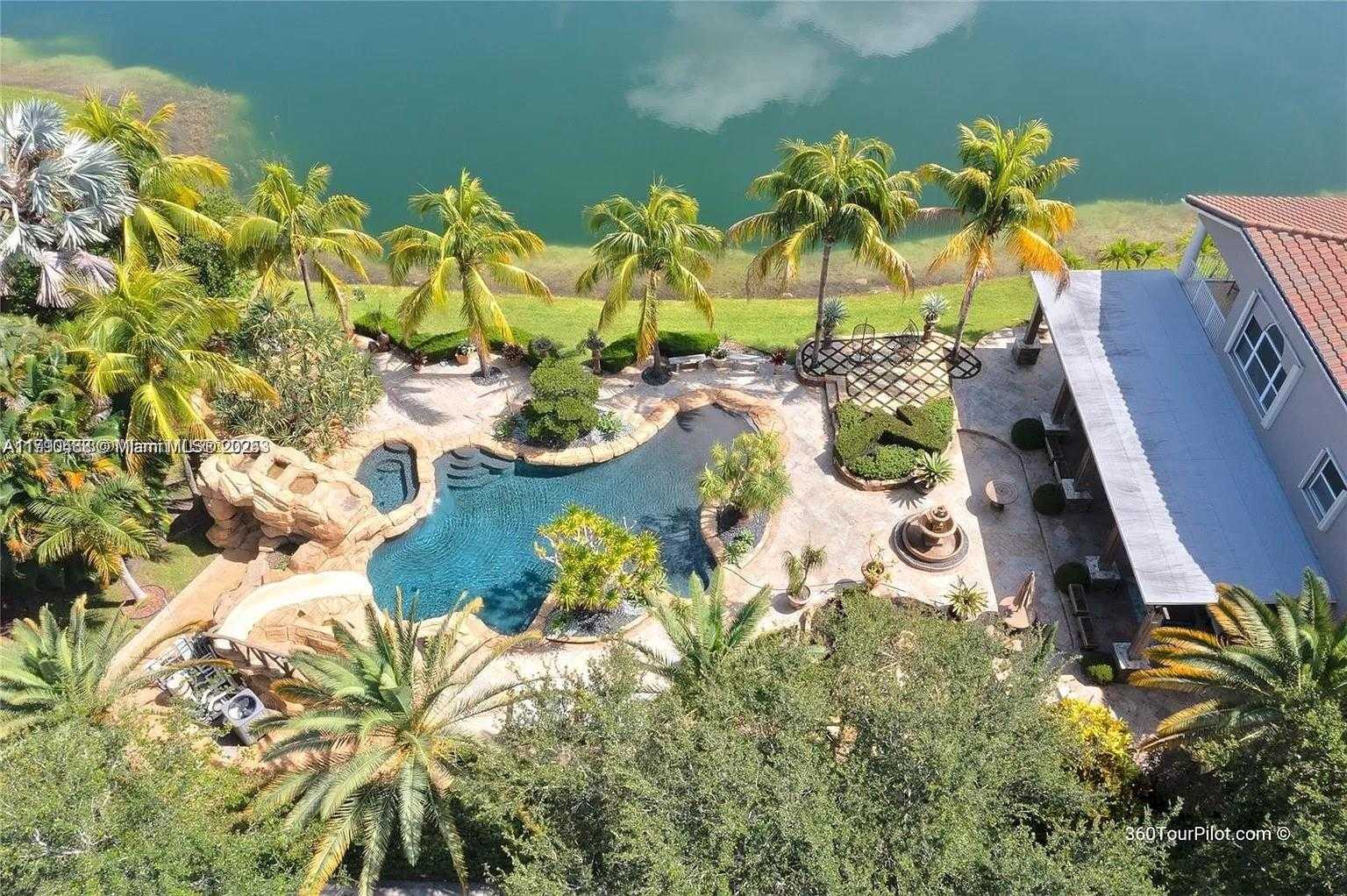 Small Image of 780 SOUTH WEST 167TH AVE, Pembroke Pines Number 42