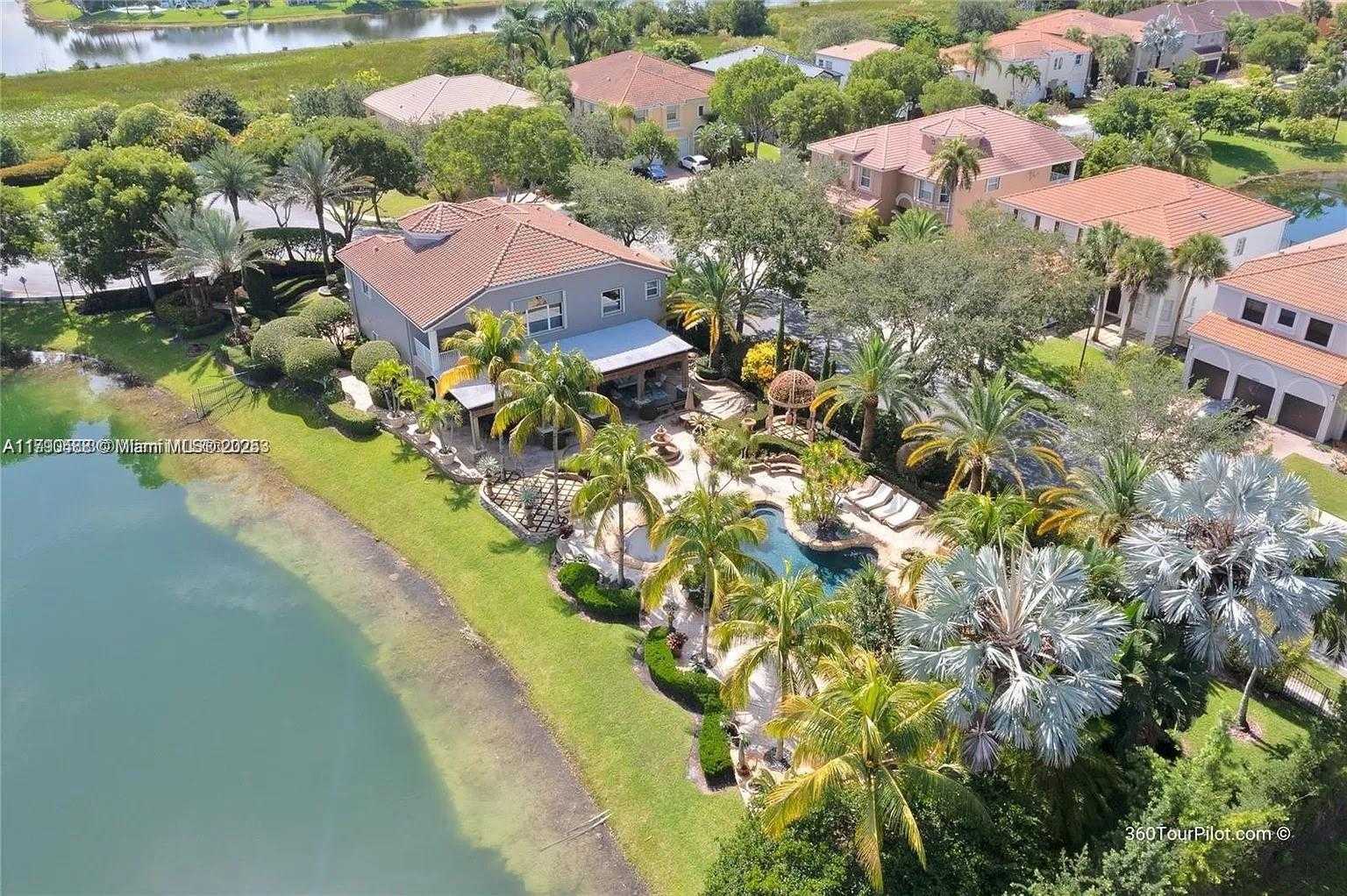 Small Image of 780 SOUTH WEST 167TH AVE, Pembroke Pines Number 46