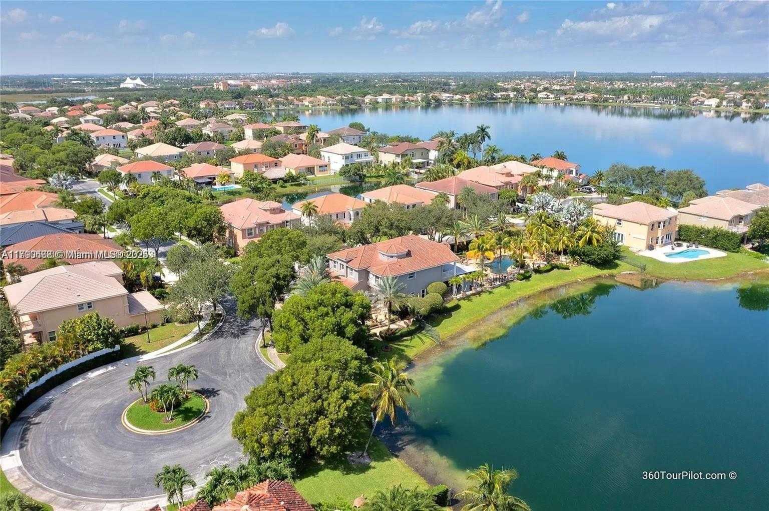 Small Image of 780 SOUTH WEST 167TH AVE, Pembroke Pines Number 50