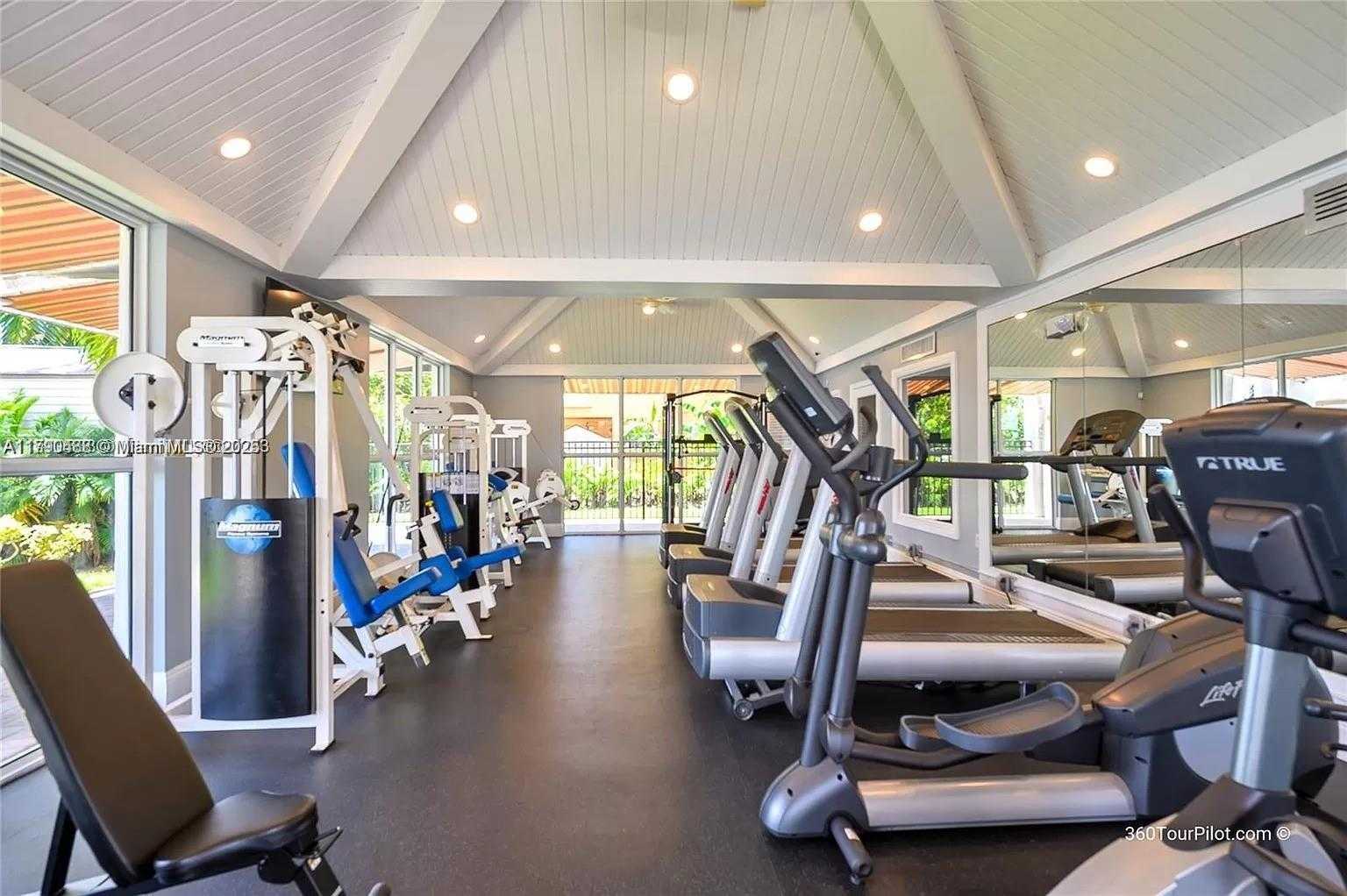 Small Image of 780 SOUTH WEST 167TH AVE, Pembroke Pines Number 59