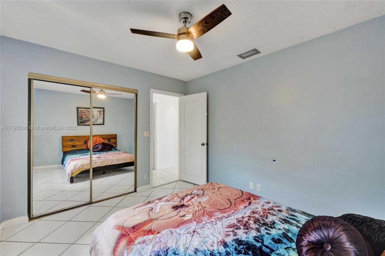 Small Image of 7618 NORTH WEST 88TH CIR, Tamarac Number 11