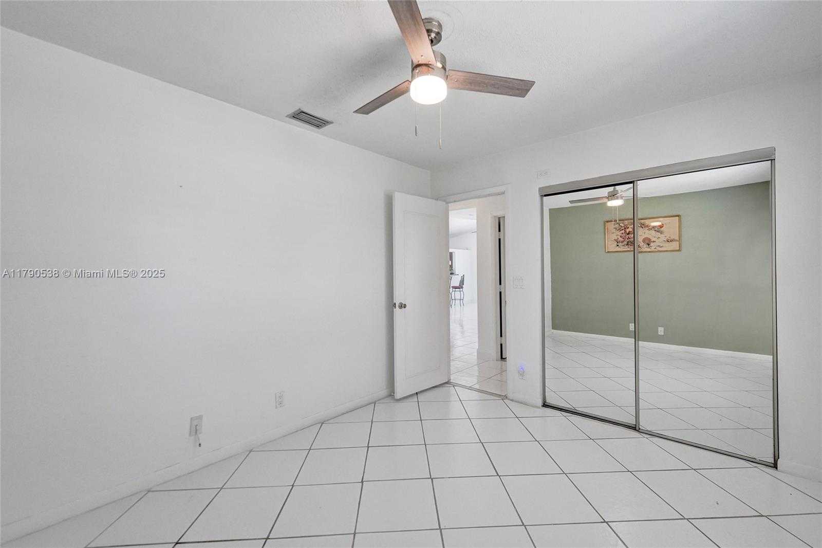 Small Image of 7618 NORTH WEST 88TH CIR, Tamarac Number 15