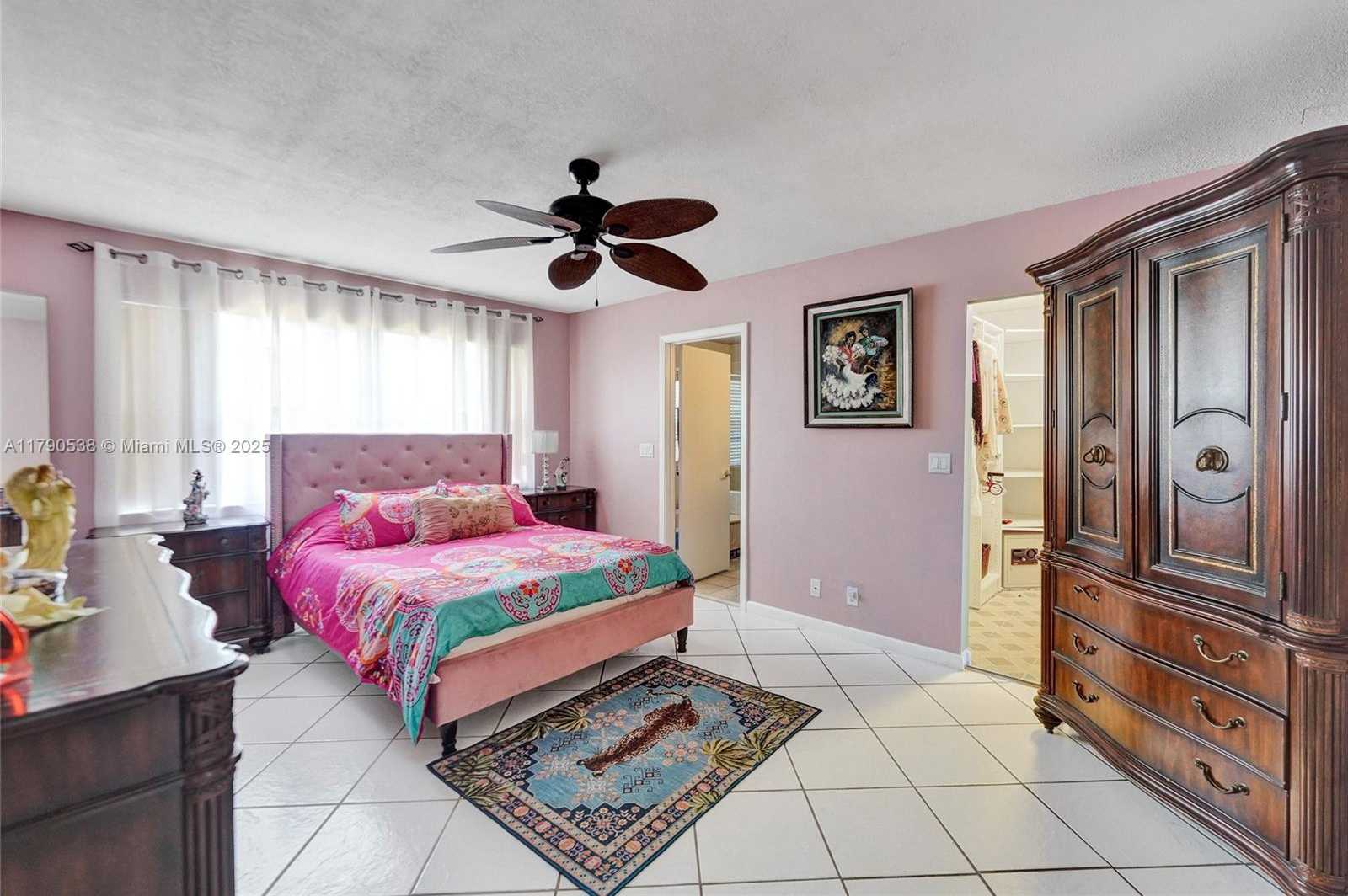 Small Image of 7618 NORTH WEST 88TH CIR, Tamarac Number 23
