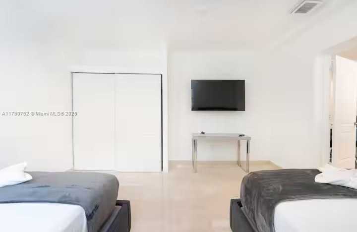 Small Image of 17650 NORTH EAST 19TH AVE, North Miami Beach Number 11