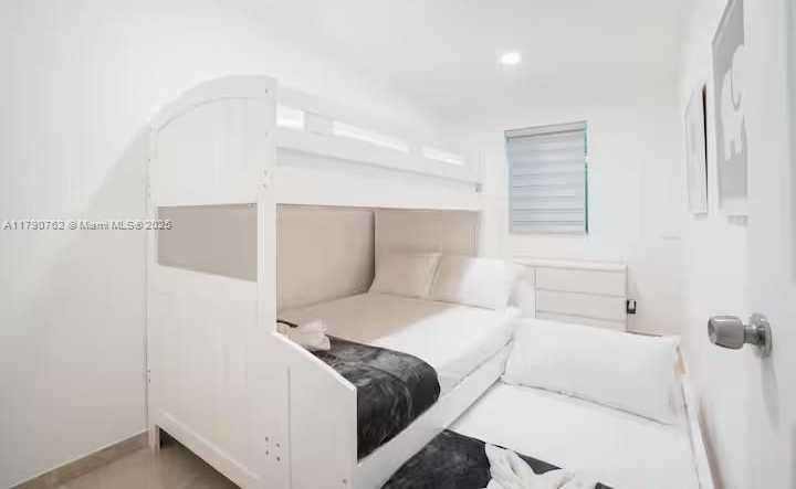 Small Image of 17650 NORTH EAST 19TH AVE, North Miami Beach Number 14