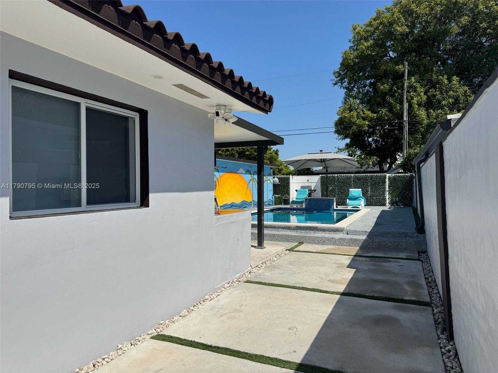 Small Image of 729 EAST 23RD ST, Hialeah Number 17