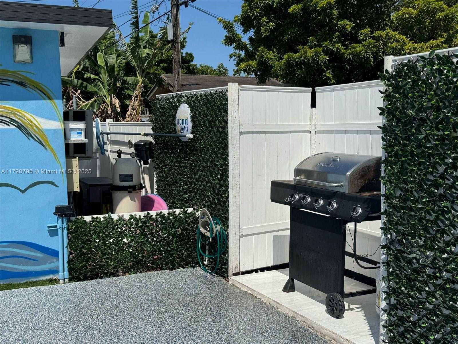 Small Image of 729 EAST 23RD ST, Hialeah Number 22