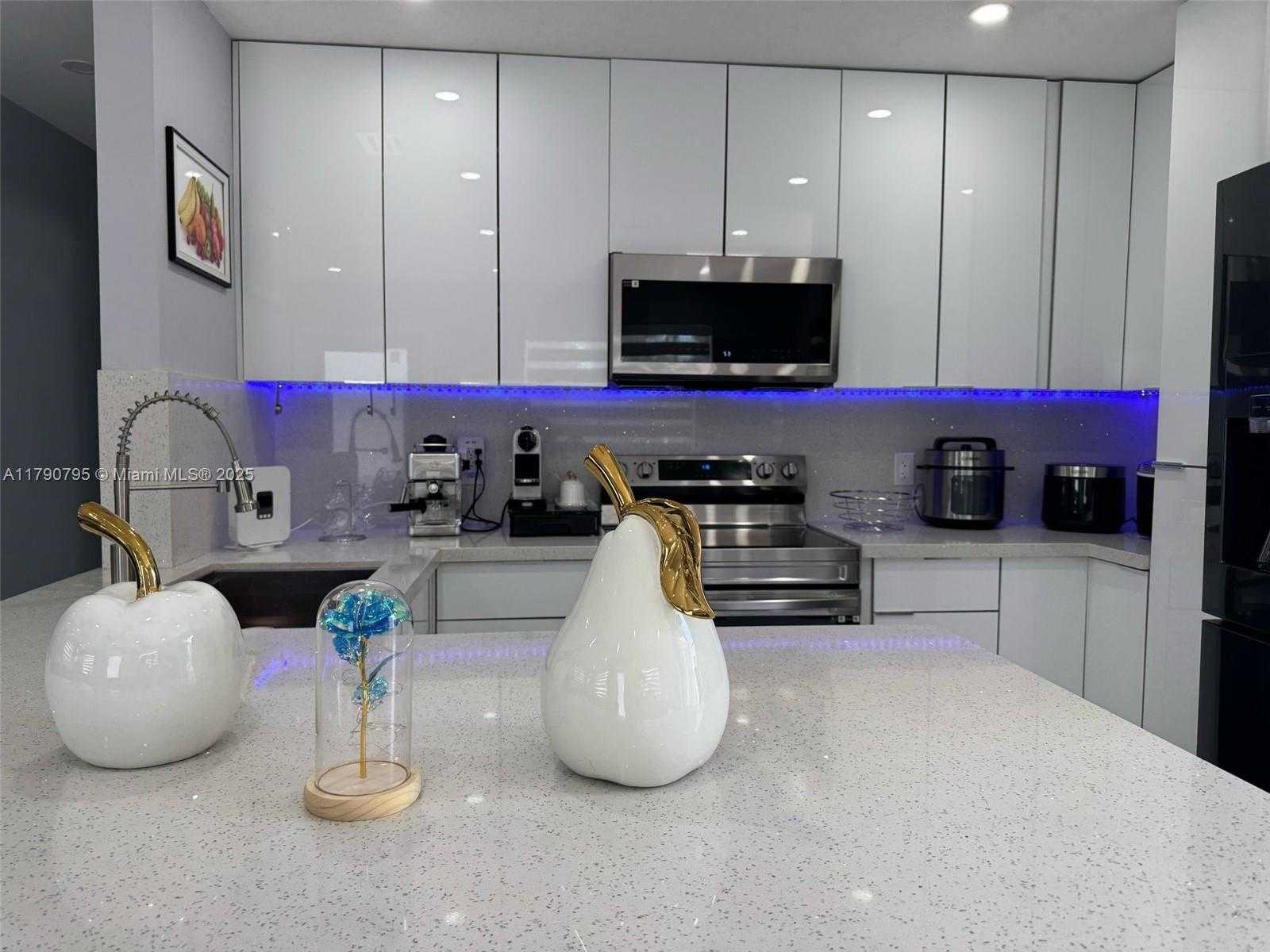 Small Image of 729 EAST 23RD ST, Hialeah Number 8