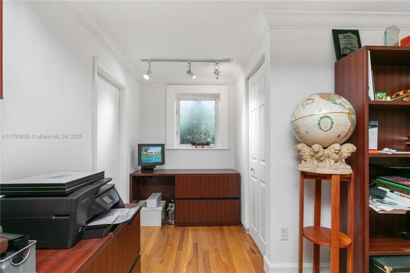 Small Image of 1075 NORTH EAST 89TH ST, Miami Number 19