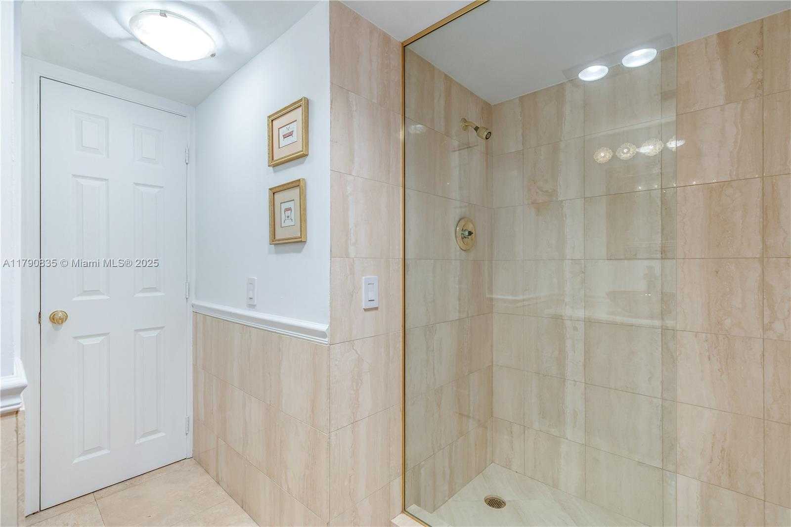 Small Image of 1075 NORTH EAST 89TH ST, Miami Number 22