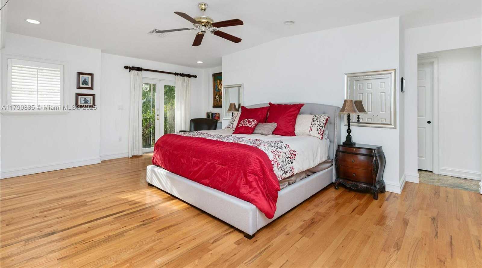 Small Image of 1075 NORTH EAST 89TH ST, Miami Number 23