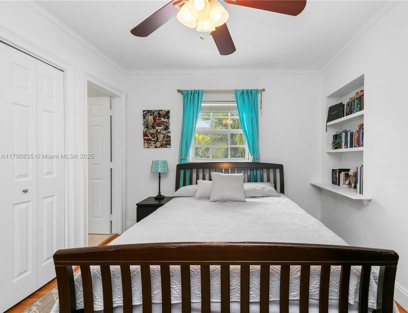 Small Image of 1075 NORTH EAST 89TH ST, Miami Number 26