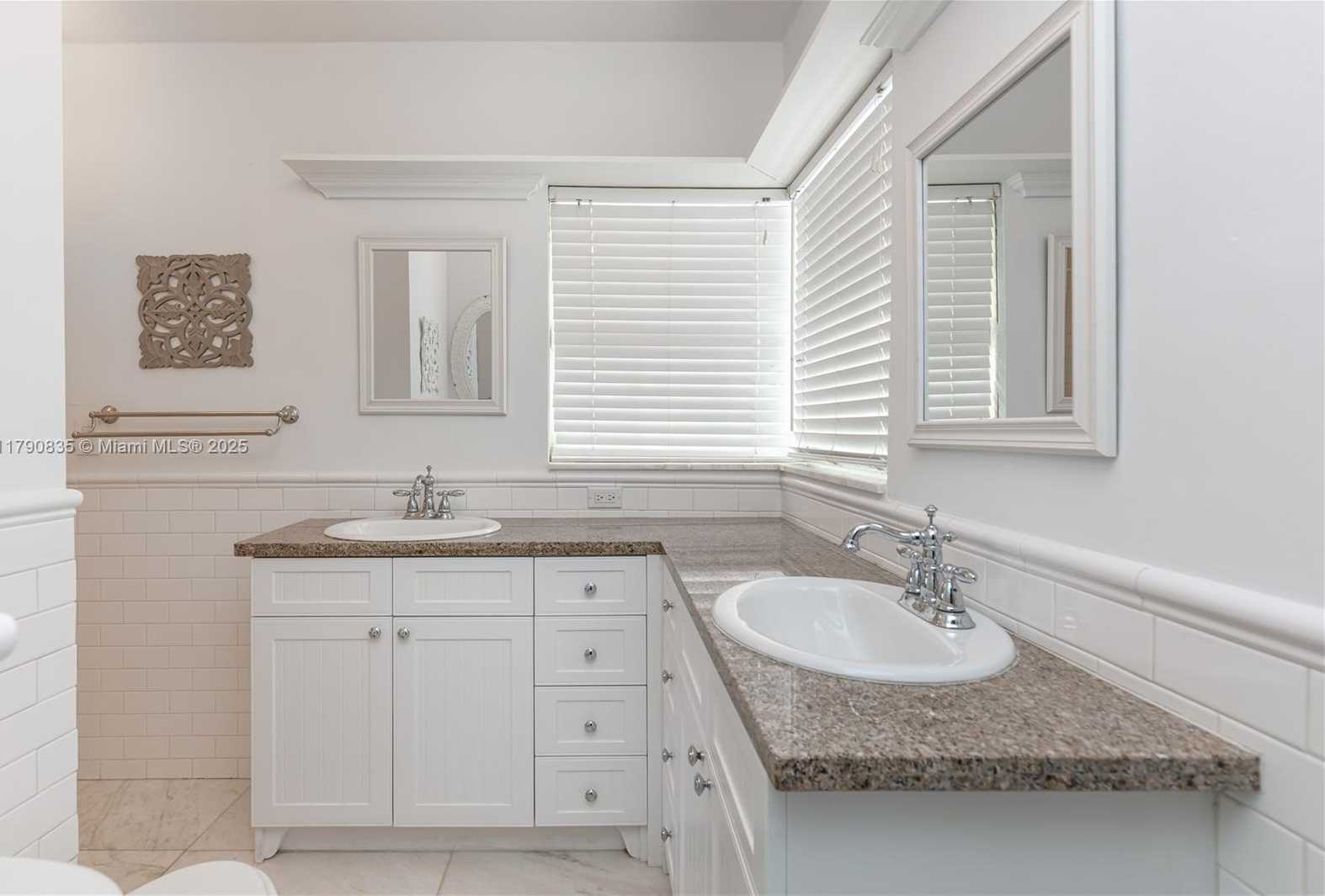 Small Image of 1075 NORTH EAST 89TH ST, Miami Number 29