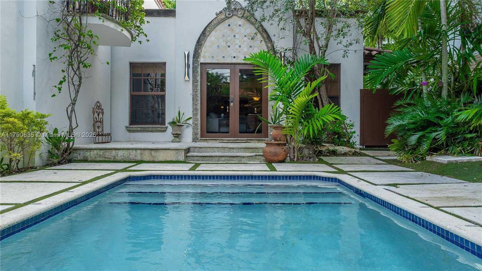 Small Image of 1075 NORTH EAST 89TH ST, Miami Number 31