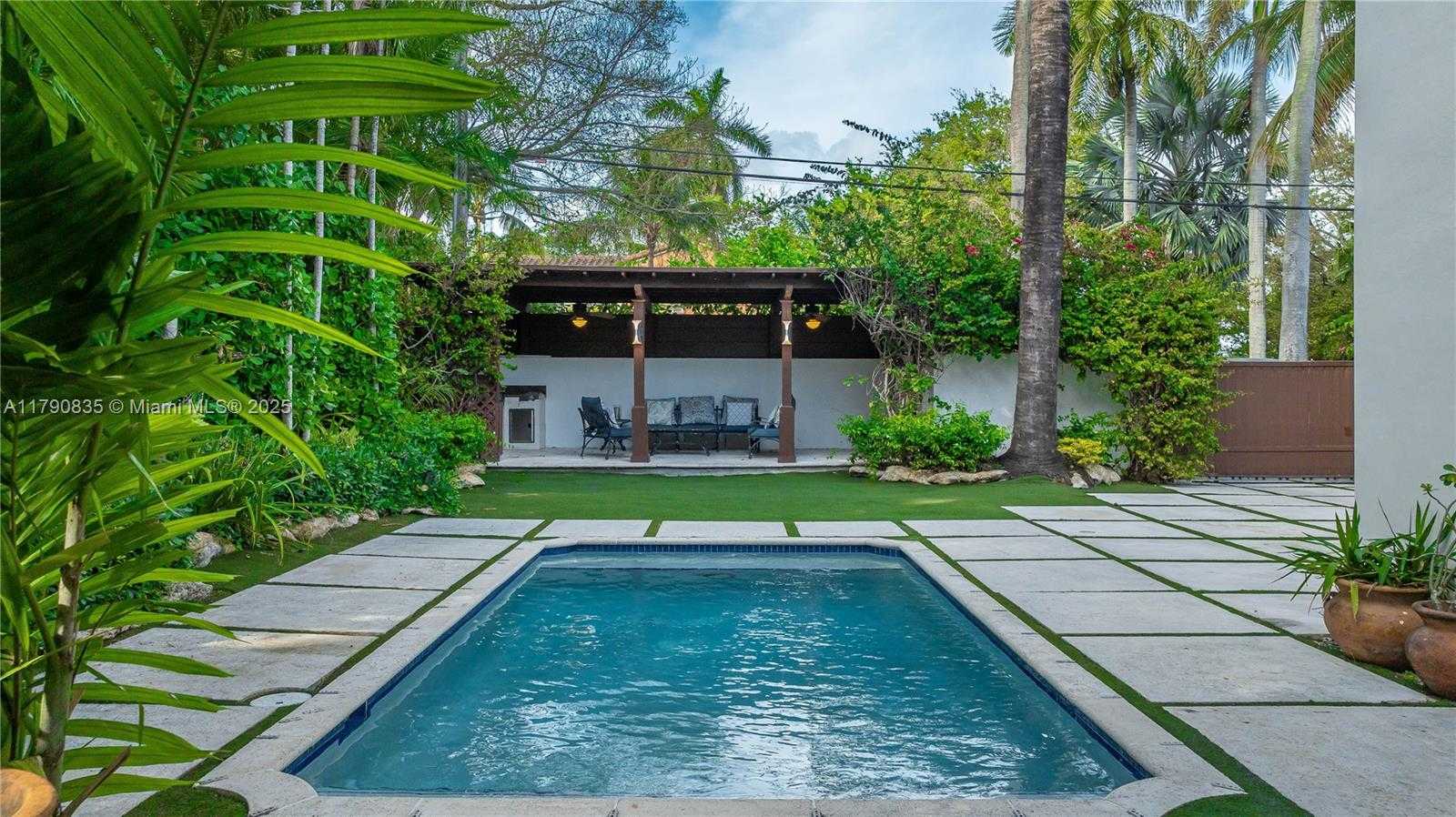 Small Image of 1075 NORTH EAST 89TH ST, Miami Number 35