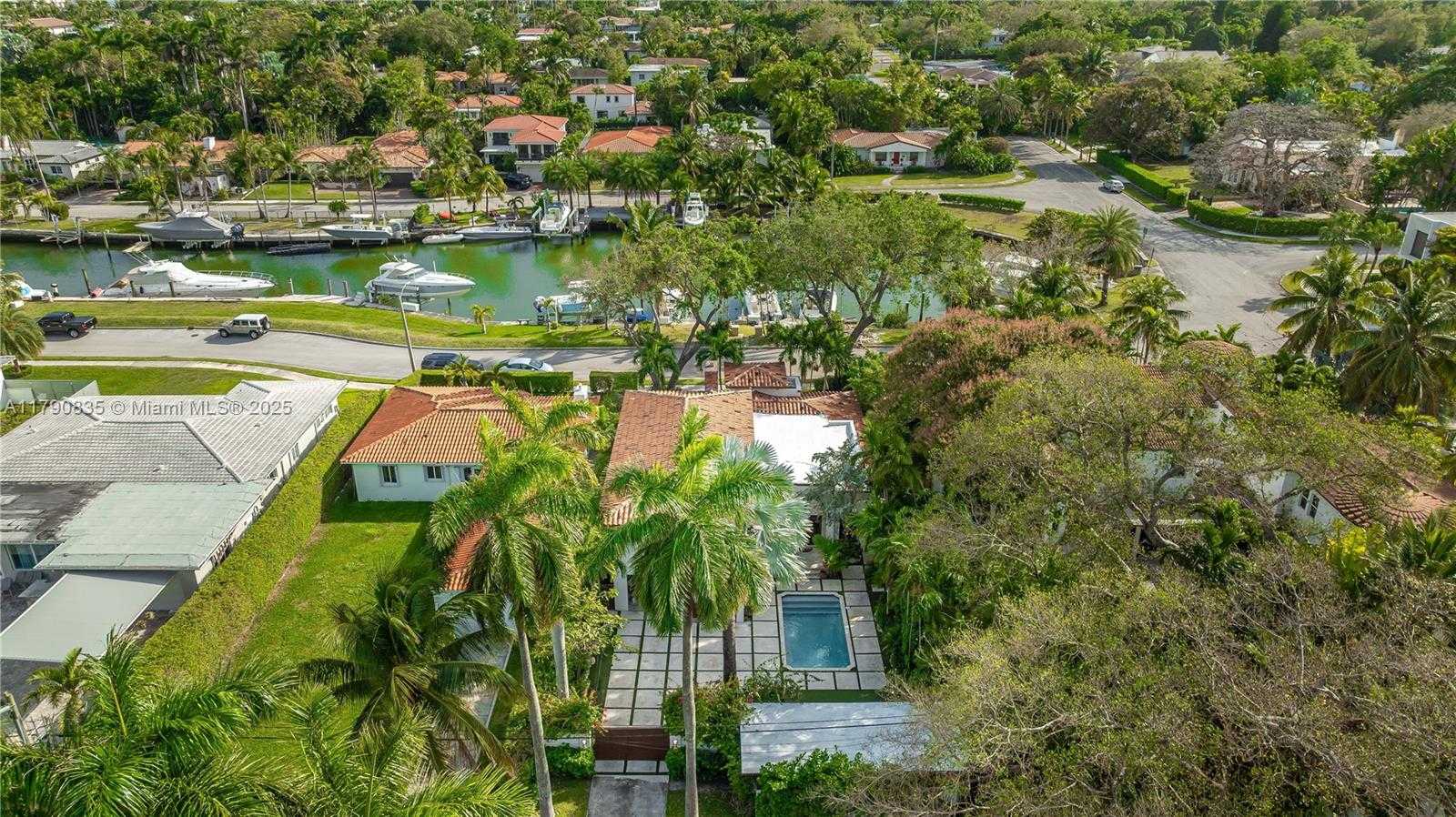Small Image of 1075 NORTH EAST 89TH ST, Miami Number 40