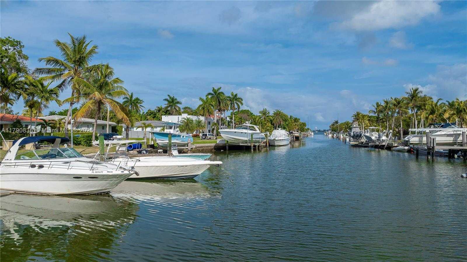 Small Image of 1075 NORTH EAST 89TH ST, Miami Number 42