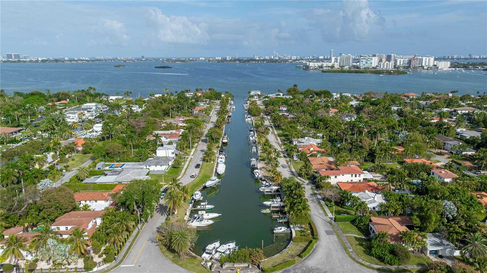 Small Image of 1075 NORTH EAST 89TH ST, Miami Number 43