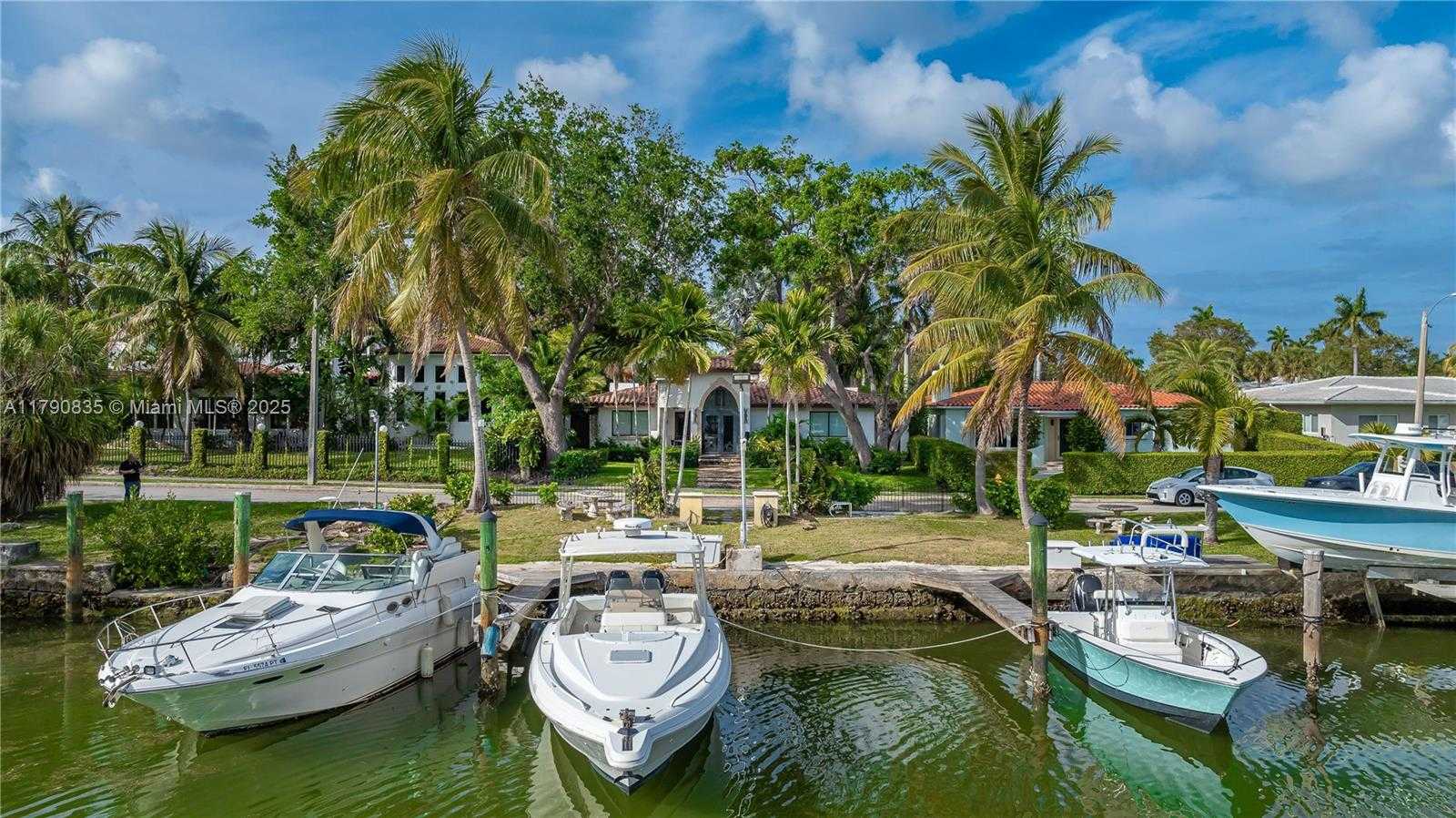 Small Image of 1075 NORTH EAST 89TH ST, Miami Number 45
