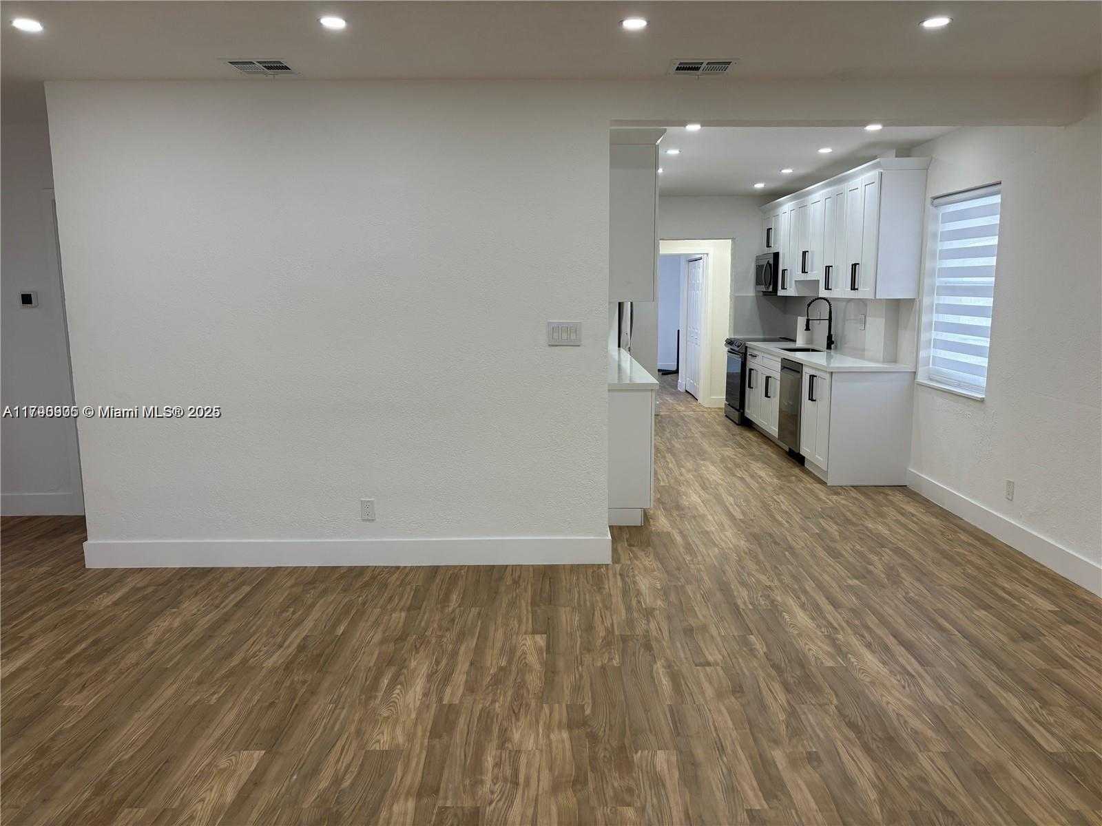 Small Image of 1421 NORTH WEST 1ST AVE, Fort Lauderdale Number 10