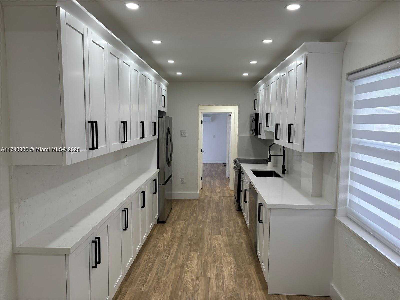 Small Image of 1421 NORTH WEST 1ST AVE, Fort Lauderdale Number 11