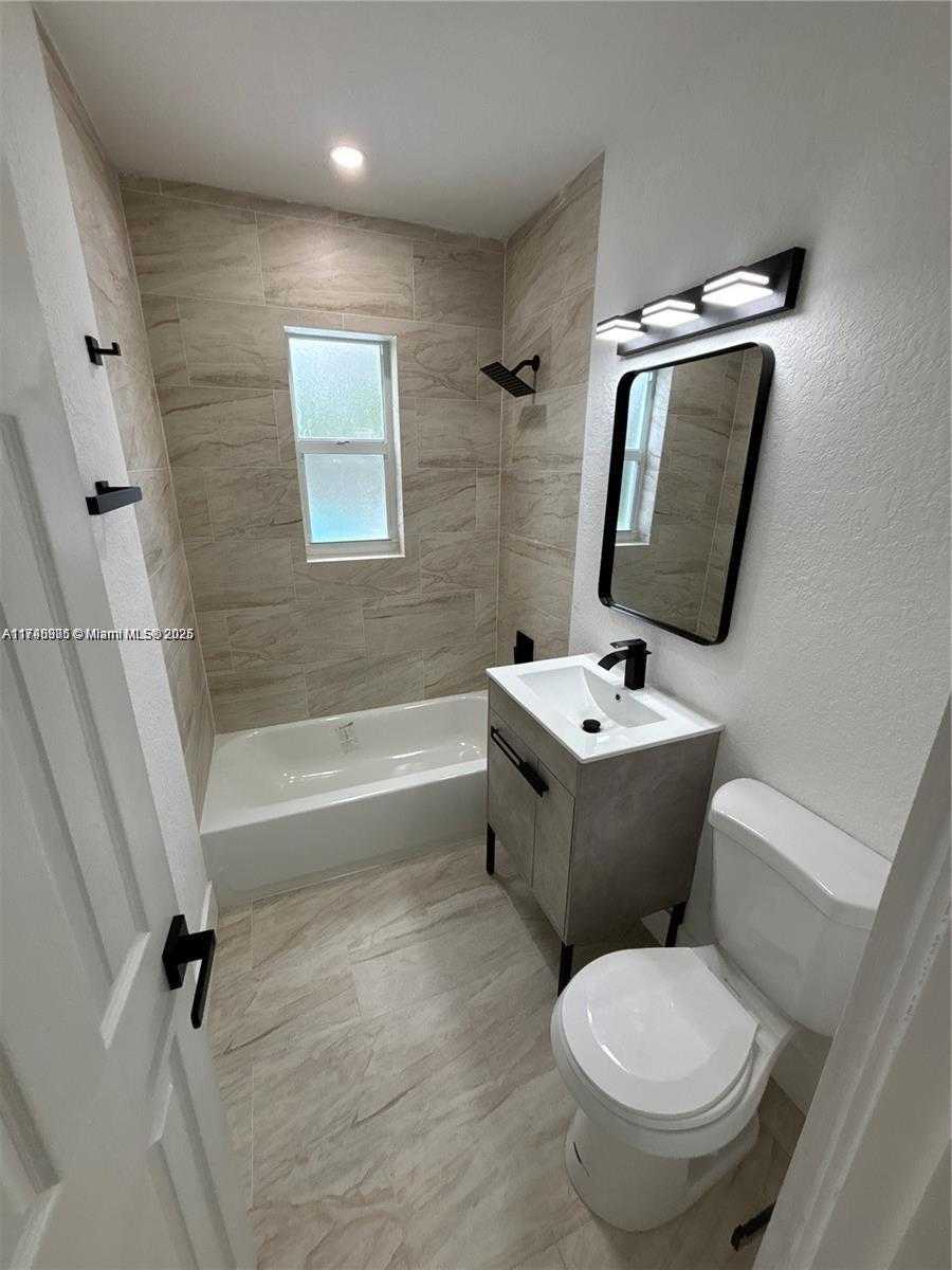 Small Image of 1421 NORTH WEST 1ST AVE, Fort Lauderdale Number 24