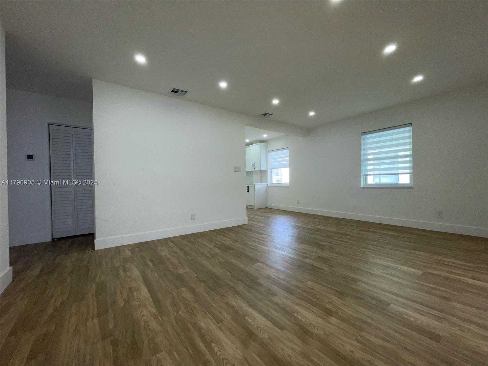 Small Image of 1421 NORTH WEST 1ST AVE, Fort Lauderdale Number 8