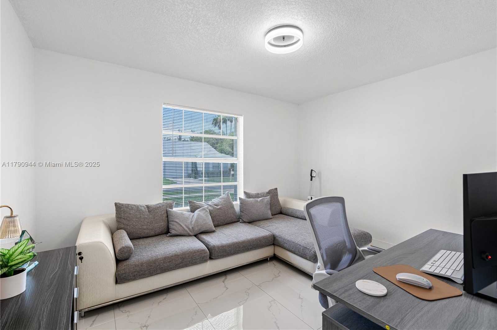 Small Image of 2215 SOUTH EAST 7TH PL, Homestead Number 14
