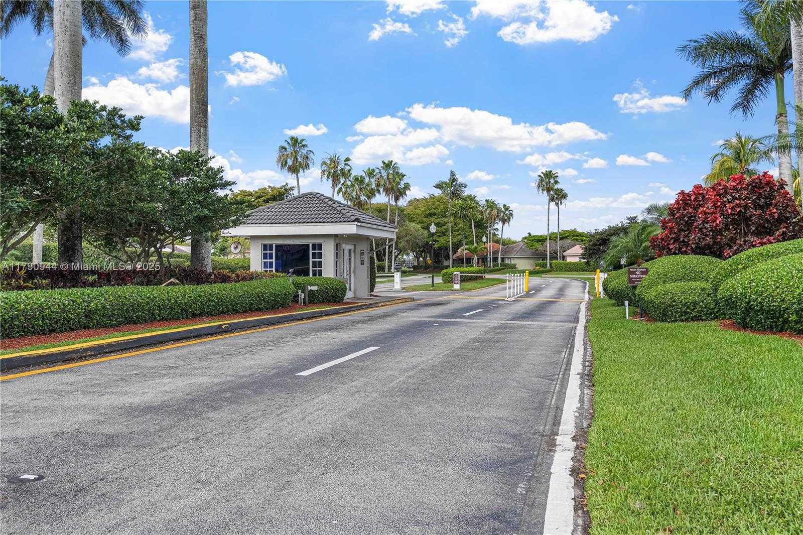 Small Image of 2215 SOUTH EAST 7TH PL, Homestead Number 25