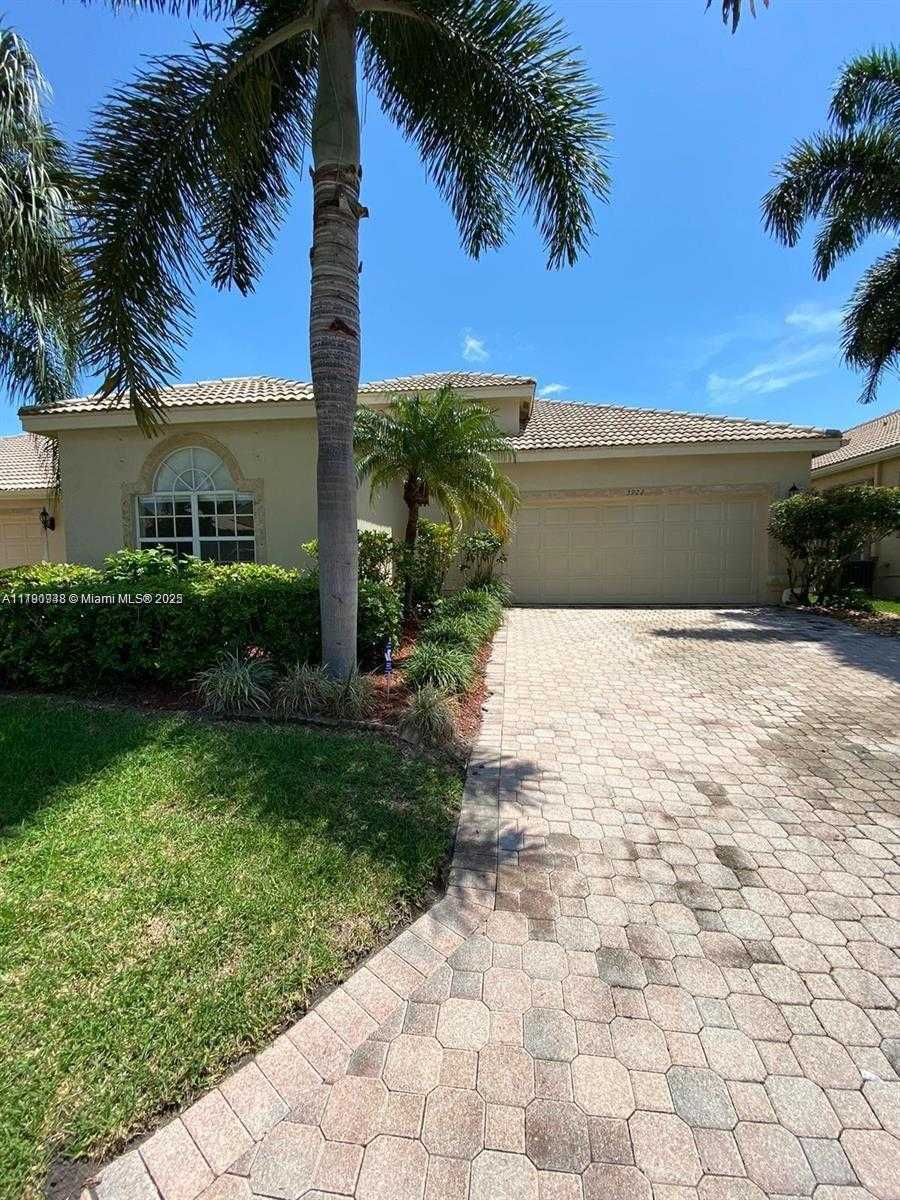 Small Image of 3922 DIAMOND PALLADIUM TER, Boynton Beach Number 2