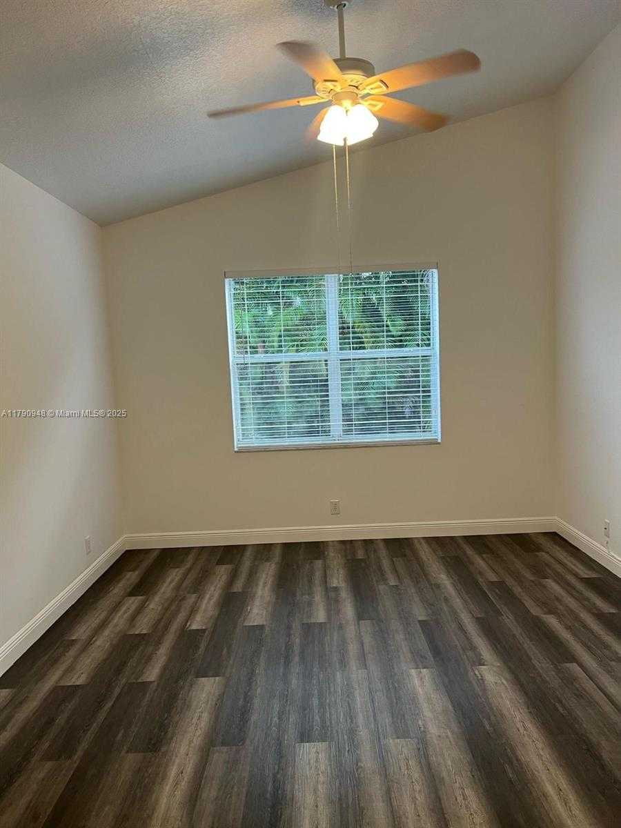 Small Image of 3922 DIAMOND PALLADIUM TER, Boynton Beach Number 23