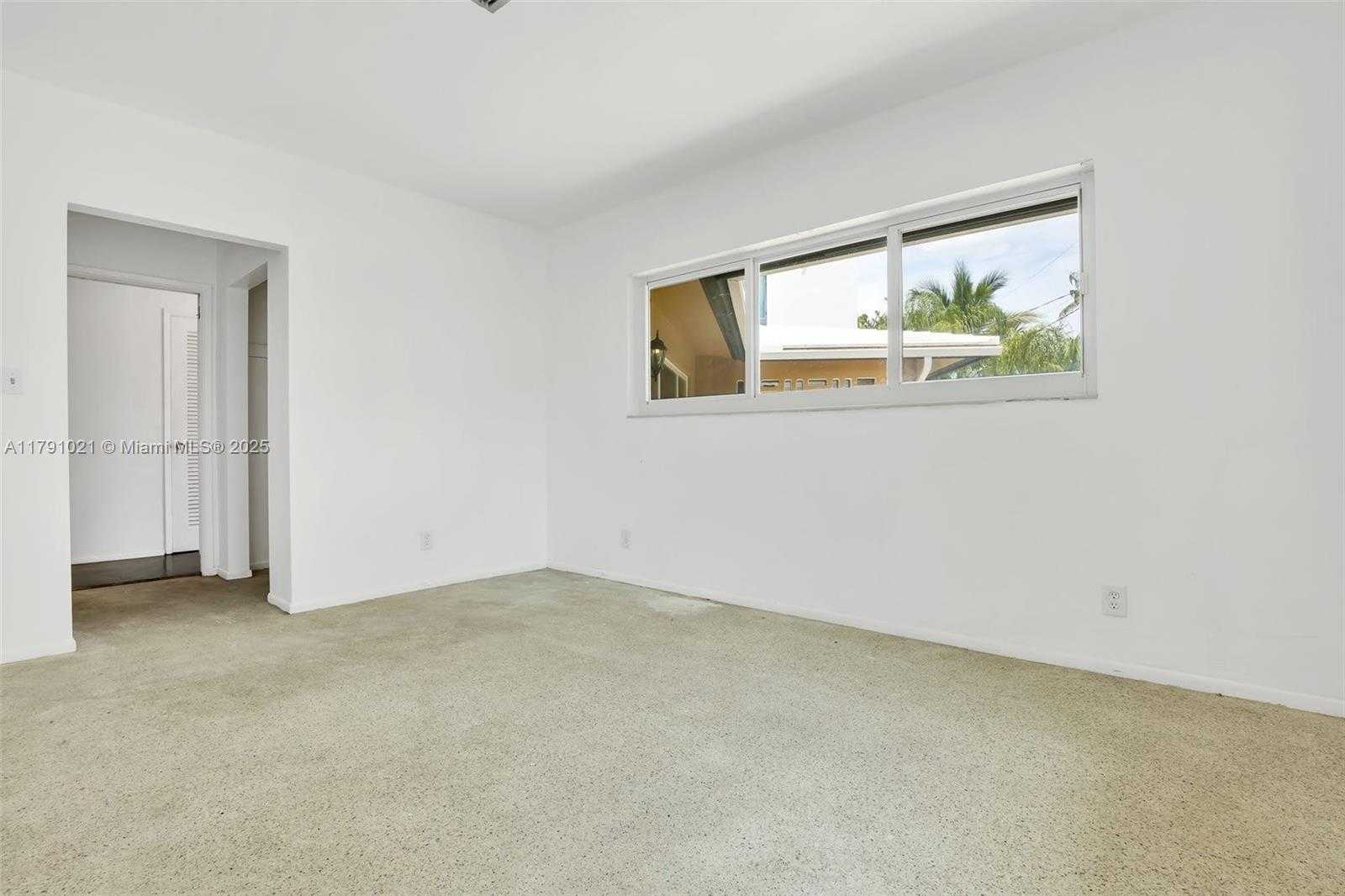 Small Image of 2019 NORTH EAST 31ST AVE, Fort Lauderdale Number 12