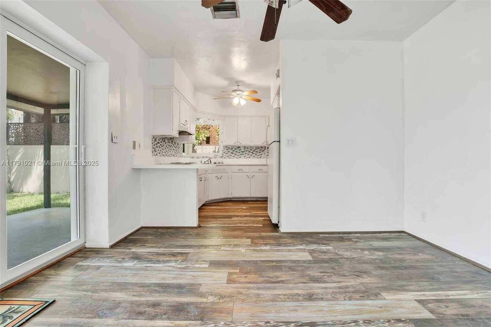 Small Image of 2019 NORTH EAST 31ST AVE, Fort Lauderdale Number 16