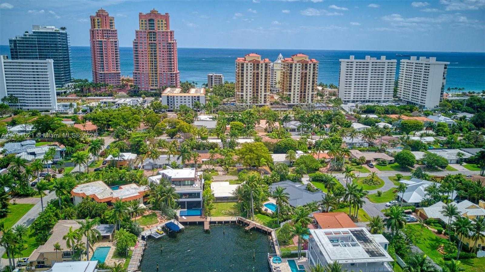 Small Image of 2019 NORTH EAST 31ST AVE, Fort Lauderdale Number 2