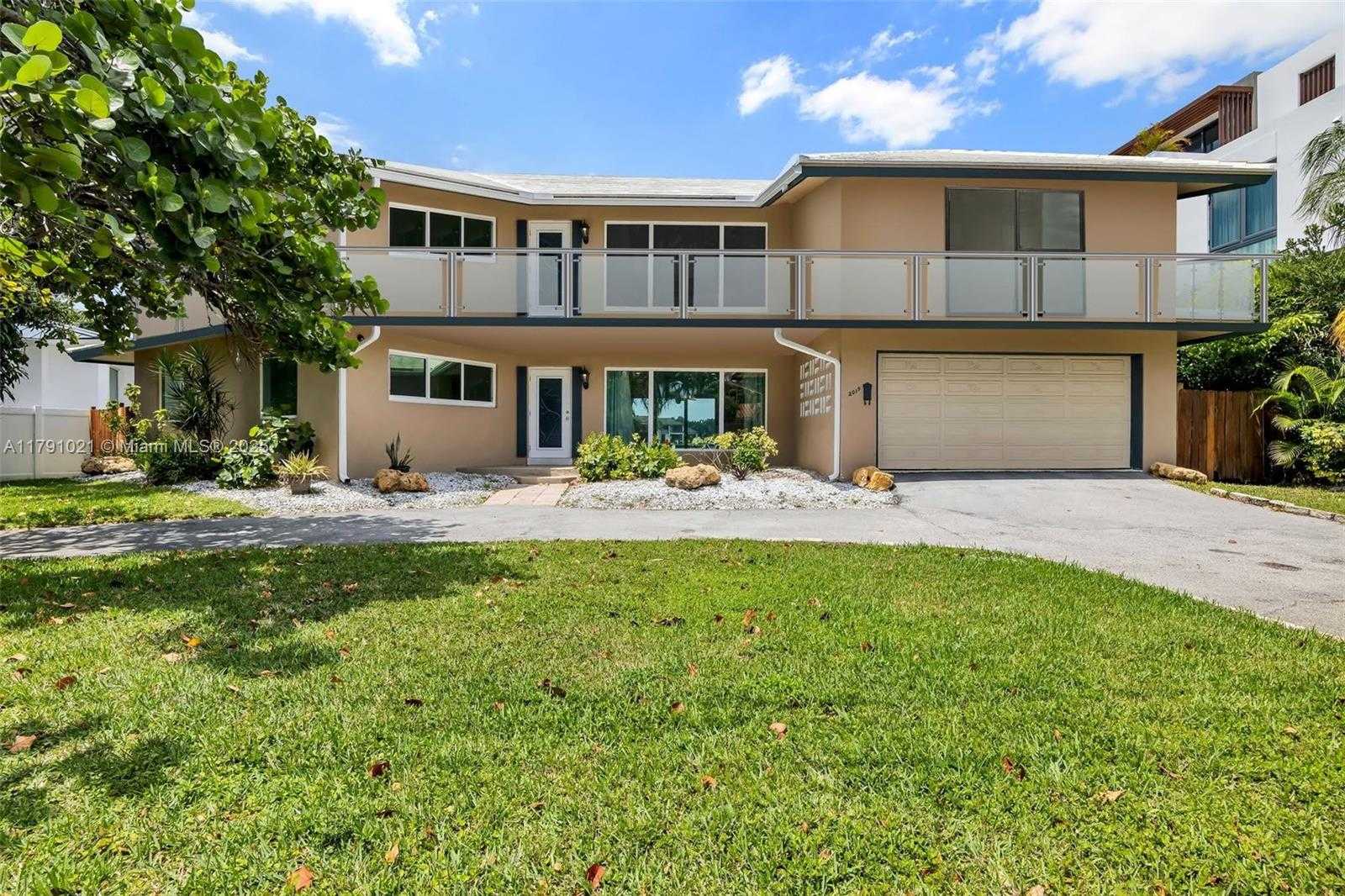 Small Image of 2019 NORTH EAST 31ST AVE, Fort Lauderdale Number 5